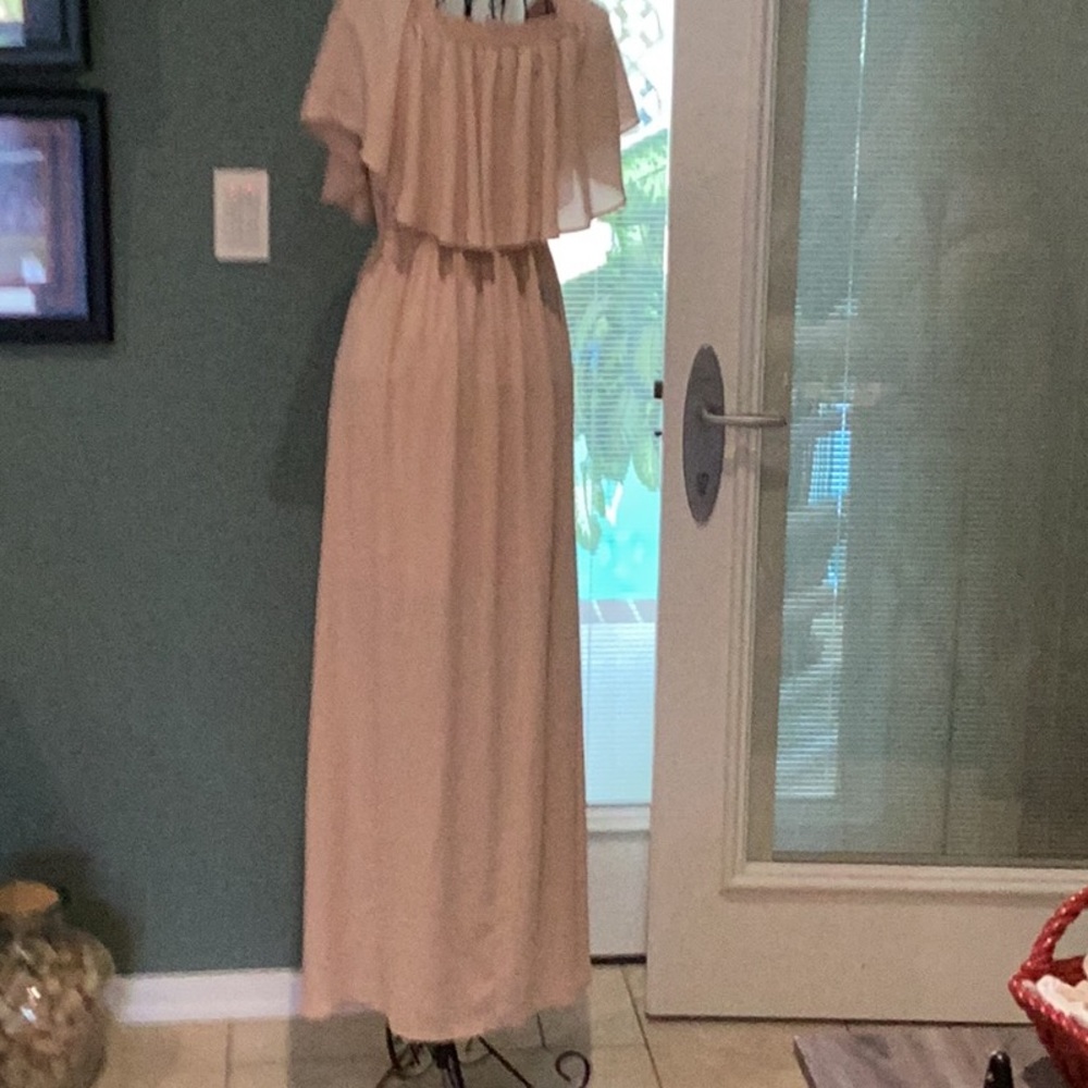 Dress - Picture 4 of 4